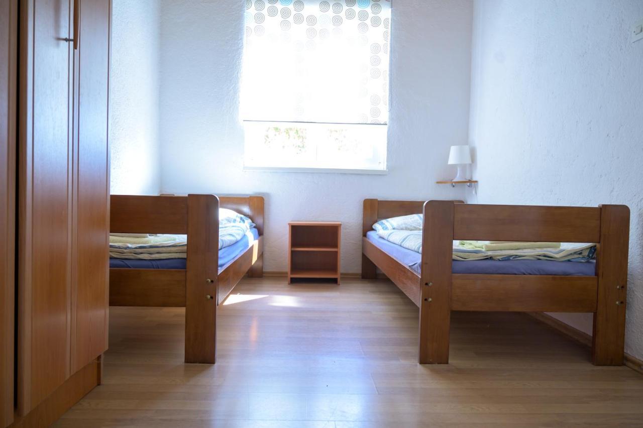Beachfront House Ivana With Pool - Renovated 2025 Cesarica Buitenkant foto