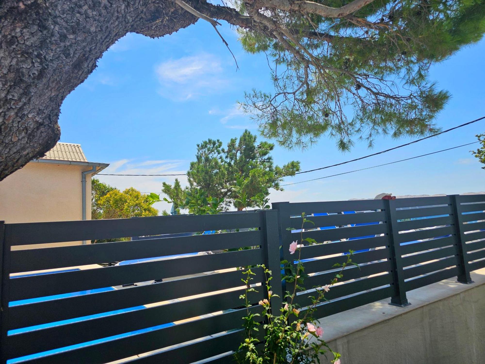 Beachfront House Ivana With Pool - Renovated 2025 Cesarica Buitenkant foto