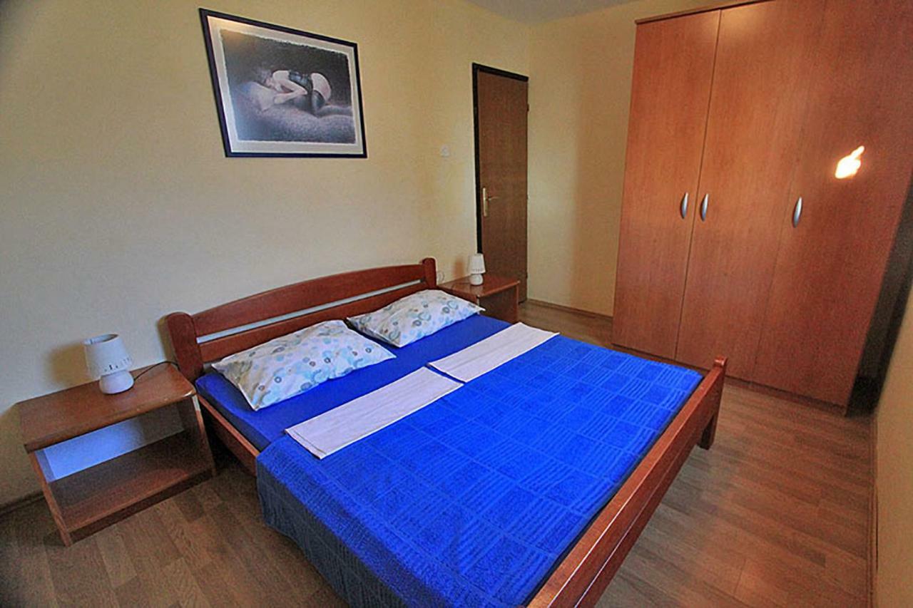Beachfront House Ivana With Pool - Renovated 2025 Cesarica Buitenkant foto