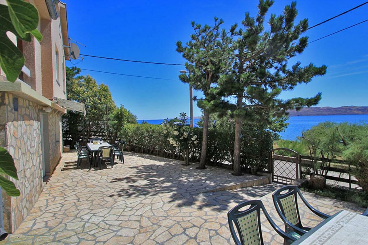 Beachfront House Ivana With Pool - Renovated 2025 Cesarica Buitenkant foto