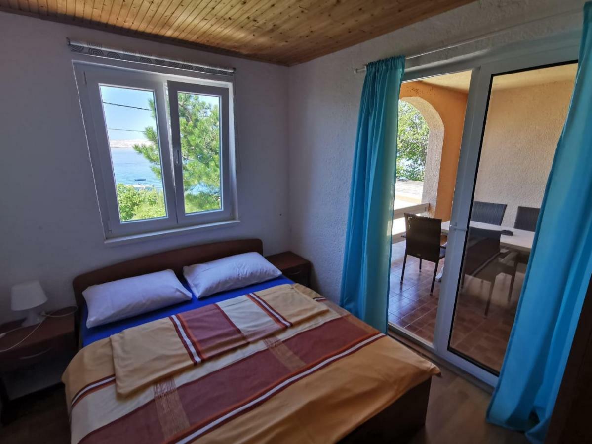 Beachfront House Ivana With Pool - Renovated 2025 Cesarica Buitenkant foto